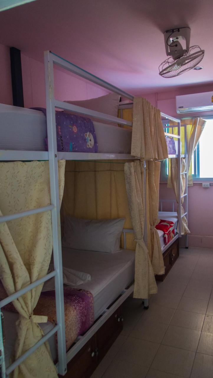 Sangchan Hostel Koh Lipe Exterior photo
